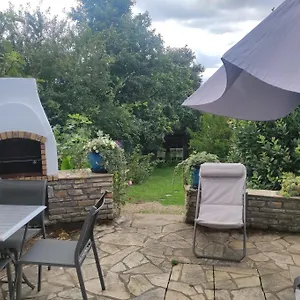  Hébergement de vacances L'orchidee